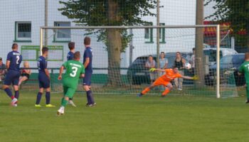VfL Roßbach - SG LSV/FCM 2:2 (2:2)